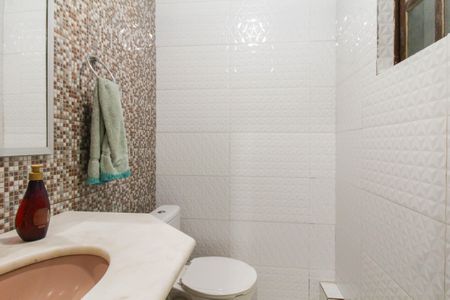 Casa à venda com 825m², 3 quartos e 3 vagasLavabo