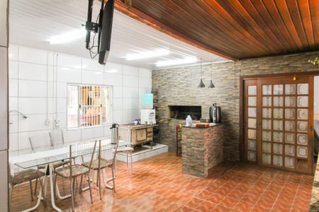 Casa à venda com 825m², 3 quartos e 3 vagasCozinha