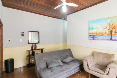 Casa à venda com 825m², 3 quartos e 3 vagasSala