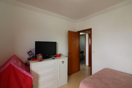 Apartamento à venda com 101m², 3 quartos e 2 vagasQuarto 2