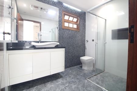 Casa para alugar com 193m², 3 quartos e 5 vagasBanheiro comum