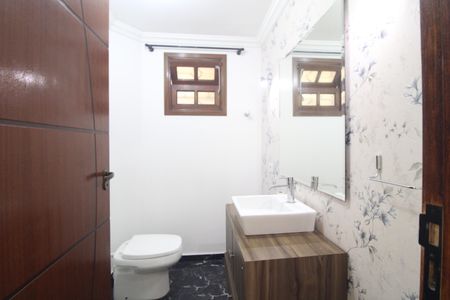Lavabo de casa para alugar com 3 quartos, 193m² em Jardim Colonial, São Paulo