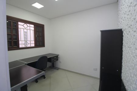 Casa para alugar com 193m², 3 quartos e 5 vagasEdícula / quarto
