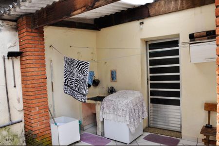 Casa para alugar com 120m², 2 quartos e 1 vagaDetalhe - Área de Serviço e Quintal