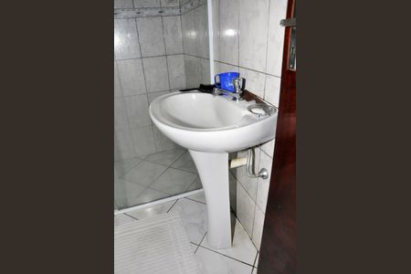 Casa para alugar com 120m², 2 quartos e 1 vagaDetalhe - Banheiro Social