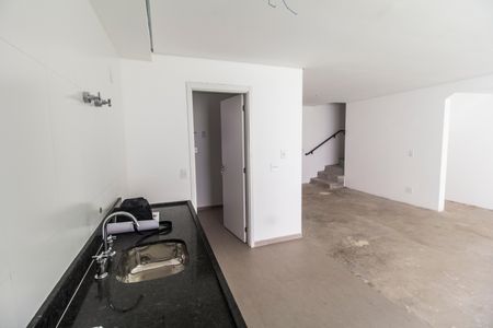 Casa de condomínio à venda com 214m², 4 quartos e 2 vagas Casa de condomínio à venda com 214m², 4 quartos e 2 vagasCozinha