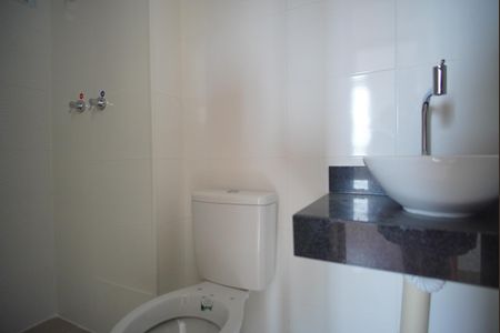 Apartamento para alugar com 43m², 2 quartos e 1 vagaBanheiro Corredor