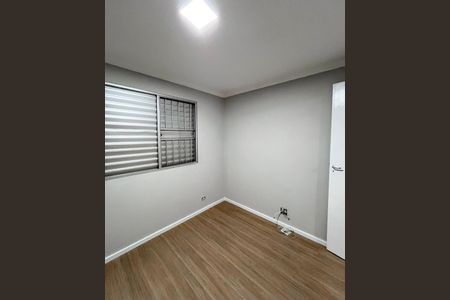 Quarto 2 de apartamento para alugar com 2 quartos, 50m² em Vila Caraguata, São Paulo