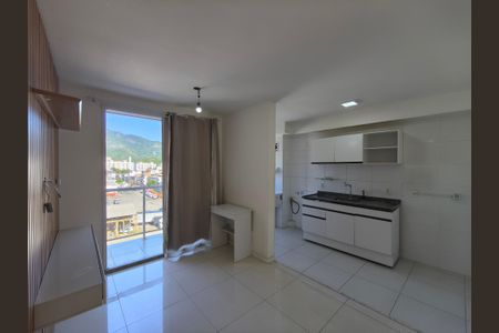 Sala de apartamento para alugar com 2 quartos, 55m² em Anil, Rio de Janeiro
