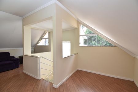 Casa de condomínio para alugar com 148m², 3 quartos e 2 vagasÁtico