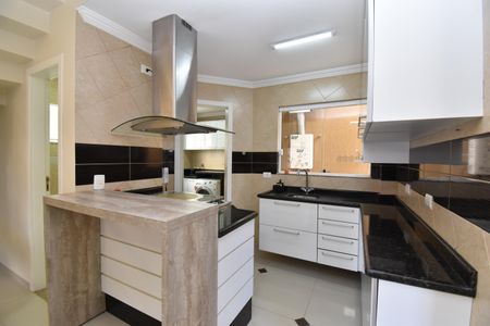 Casa de condomínio para alugar com 148m², 3 quartos e 2 vagasCozinha