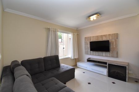 Casa de condomínio para alugar com 148m², 3 quartos e 2 vagasSala