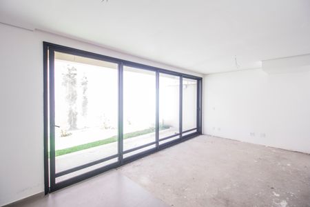 Sala  de casa de condomínio à venda com 4 quartos, 214m² em Residencial Onze (alphaville), Santana de Parnaíba