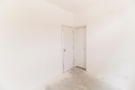 Casa de condomínio à venda com 214m², 4 quartos e 3 vagas Casa de condomínio à venda com 214m², 4 quartos e 3 vagasSuíte 2