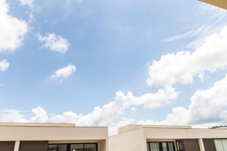 Casa de condomínio à venda com 214m², 4 quartos e 3 vagas Casa de condomínio à venda com 214m², 4 quartos e 3 vagasVista da Suíte