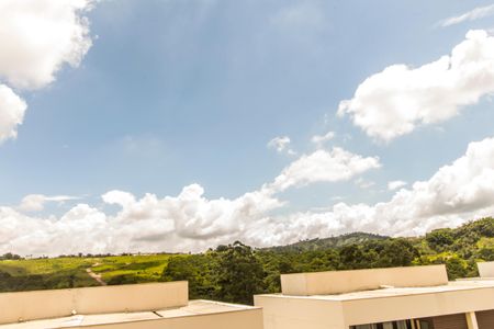 Casa de condomínio à venda com 214m², 4 quartos e 3 vagas Casa de condomínio à venda com 214m², 4 quartos e 3 vagasVista da Varanda