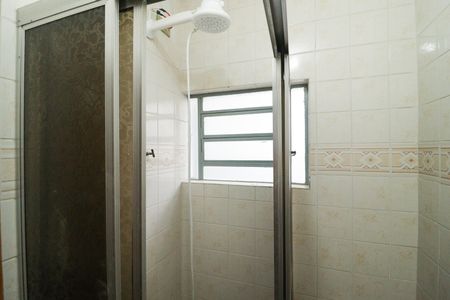 Banheiro de apartamento para alugar com 1 quarto, 45m² em Parada Inglesa, São Paulo