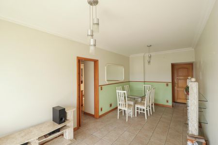 Apartamento à venda com 70m², 2 quartos e 1 vaga Apartamento à venda com 70m², 2 quartos e 1 vagaSala