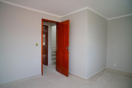 Quarto 1 de casa de condomínio para alugar com 2 quartos, 95m² em Itaipuaçu, Maricá