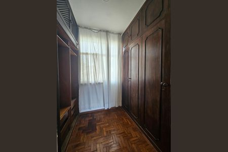 Apartamento para alugar com 243m², 4 quartos e 2 vagasCloset da suíte