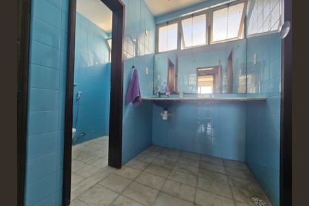 Apartamento para alugar com 243m², 4 quartos e 2 vagasBanheiro Corredor