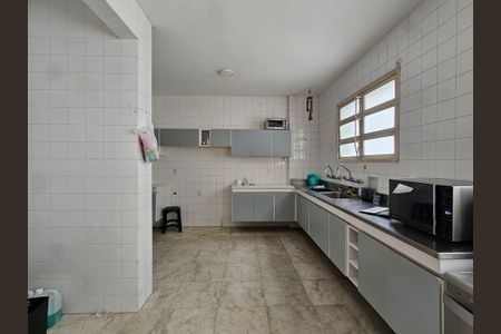 Apartamento para alugar com 243m², 4 quartos e 2 vagasCozinha