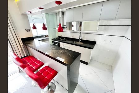 Apartamento à venda com 48m², 2 quartos e 1 vaga Apartamento à venda com 48m², 2 quartos e 1 vagaCozinha