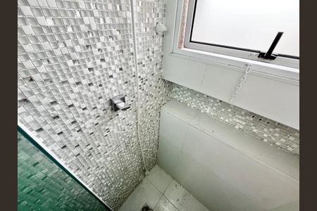 Apartamento à venda com 48m², 2 quartos e 1 vaga Apartamento à venda com 48m², 2 quartos e 1 vagaBanheiro