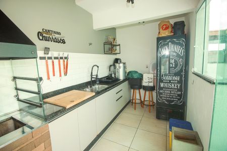 Apartamento à venda com 100m², 2 quartos e 1 vaga Apartamento à venda com 100m², 2 quartos e 1 vagaChurrasqueira