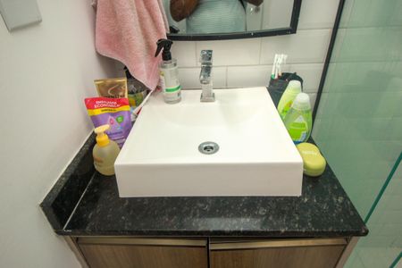 Apartamento à venda com 100m², 2 quartos e 1 vaga Apartamento à venda com 100m², 2 quartos e 1 vagaBanheiro da Suíte