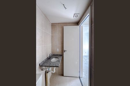Apartamento para alugar com 39m², 2 quartos e sem vaga Apartamento para alugar com 39m², 2 quartos e sem vagaBanheiro