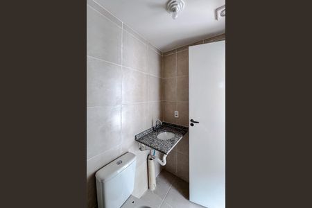 Apartamento à venda com 39m², 2 quartos e sem vaga Apartamento à venda com 39m², 2 quartos e sem vagaBanheiro