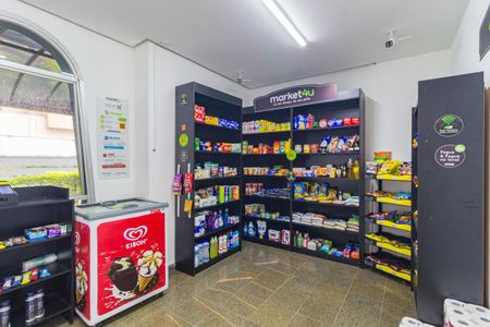 Apartamento à venda com 52m², 2 quartos e 1 vagaMini Mercado