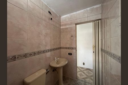 Casa para alugar com 80m², 2 quartos e 2 vagasBanheiro