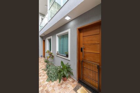 Casa de condomínio à venda com 71m², 2 quartos e 1 vagaEntrada