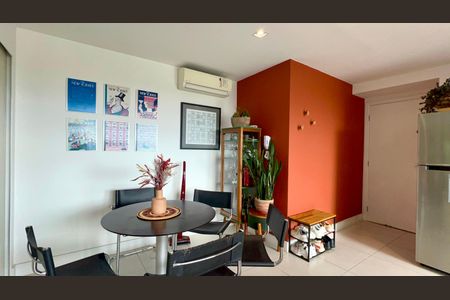 Apartamento à venda com 54m², 2 quartos e 1 vagaSala