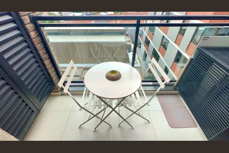 Apartamento à venda com 54m², 2 quartos e 1 vagaVaranda