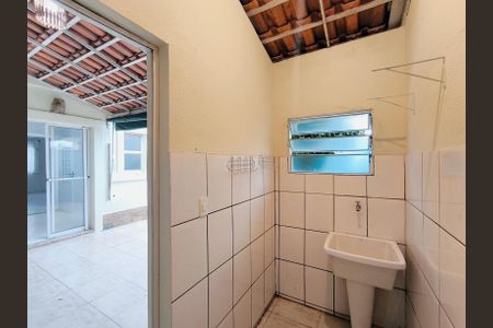 Casa de condomínio à venda com 132m², 3 quartos e 3 vagas Casa de condomínio à venda com 132m², 3 quartos e 3 vagasÁrea de Serviço