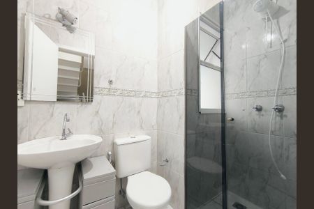 Casa de condomínio à venda com 132m², 3 quartos e 3 vagas Casa de condomínio à venda com 132m², 3 quartos e 3 vagasBanheiro 2