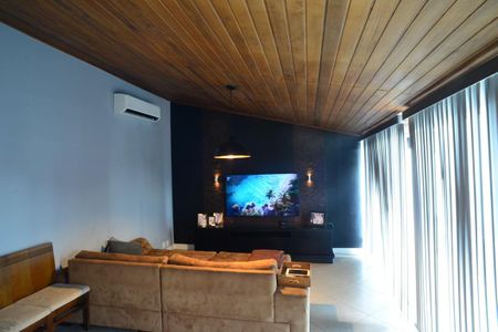 Apartamento à venda com 270m², 2 quartos e 2 vagasSala