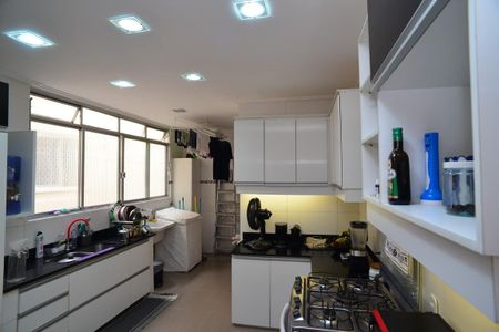 Apartamento à venda com 270m², 2 quartos e 2 vagasCozinha