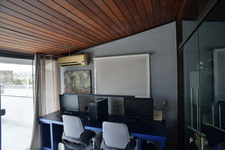 Apartamento à venda com 270m², 2 quartos e 2 vagasEscritório