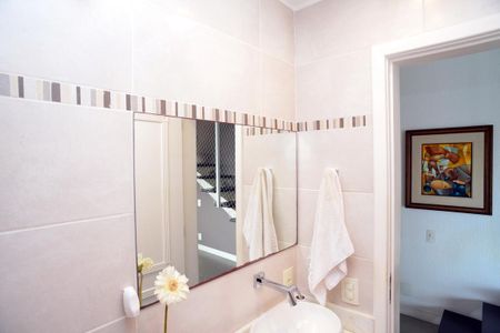 Apartamento à venda com 270m², 2 quartos e 2 vagasBanheiro Social