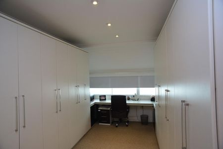 Apartamento à venda com 270m², 2 quartos e 2 vagasCloset