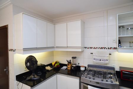 Apartamento à venda com 270m², 2 quartos e 2 vagasCozinha