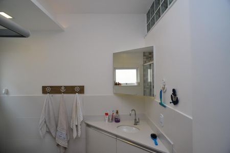 Apartamento à venda com 270m², 2 quartos e 2 vagasBanheiro Suíte