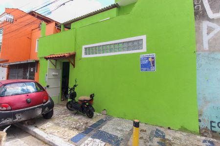 Casa para alugar com 70m², 2 quartos e sem vagaFachada