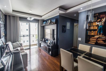 Sala  de apartamento à venda com 3 quartos, 68m² em Jardim Tupanci, Barueri