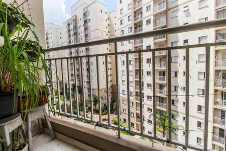 Sacada de apartamento à venda com 3 quartos, 68m² em Jardim Tupanci, Barueri