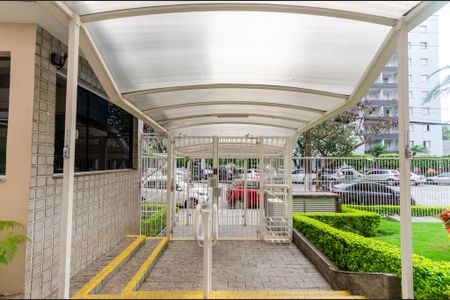 Apartamento para alugar com 80m², 3 quartos e 1 vagaPortaria